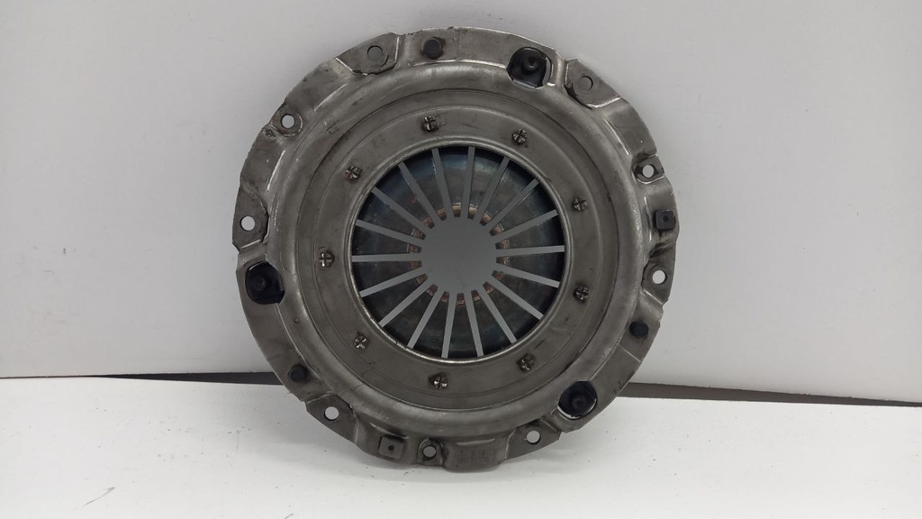 Корзина сцепления Mitsubishi Lancer X 1.8i 2010  MN132330