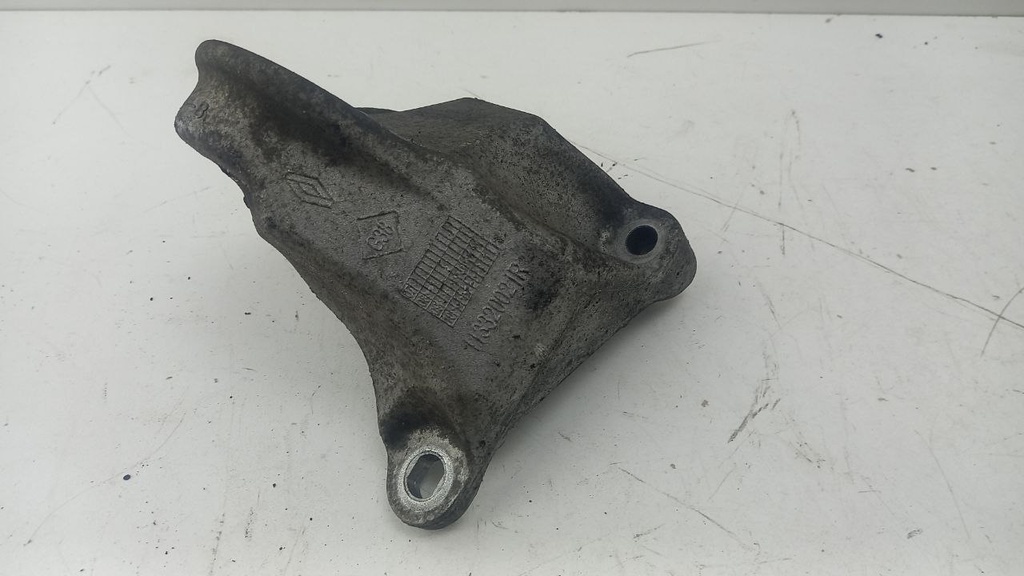 Кронштейн двигателя Renault Megane III 1.5 dCi 2009-2016  113320021R