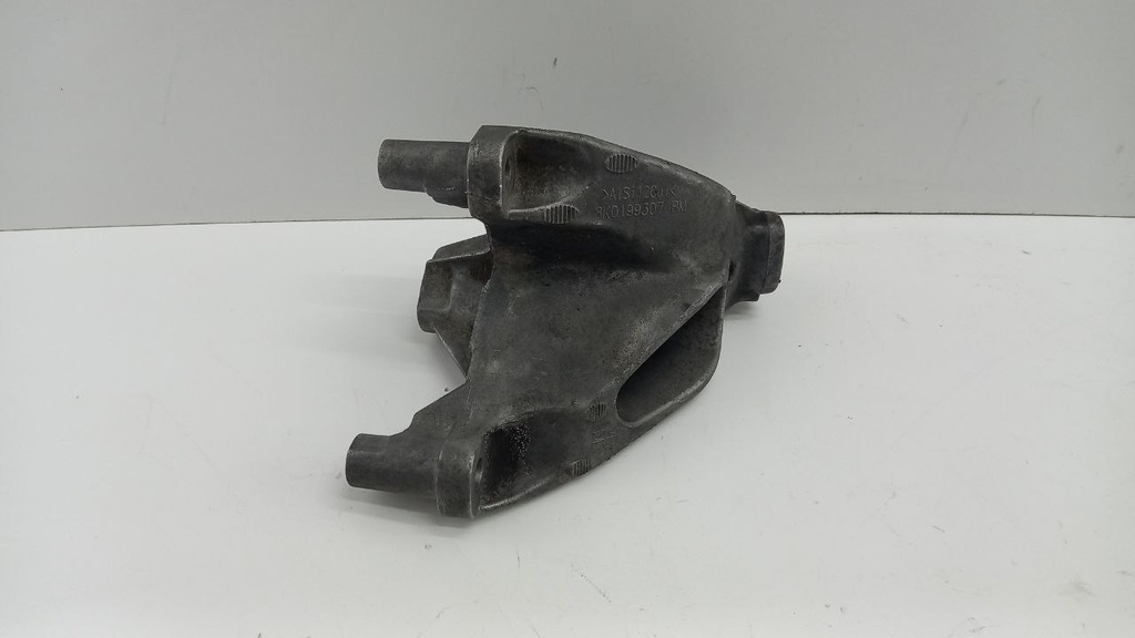 Кронштейн двигателя Audi A4 A5 Q5 1.8 2.0 TFSI 8K0199307BM