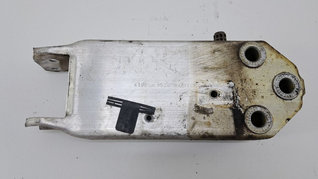 Кріплення кронштейн правий BMW F10 F11 2015 7158894