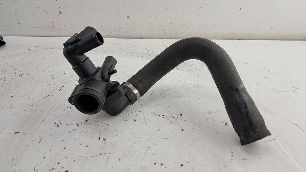 Корпус термостата Ford Transit 2.2 TDCI 2010 гг 6C1Q8A586AC