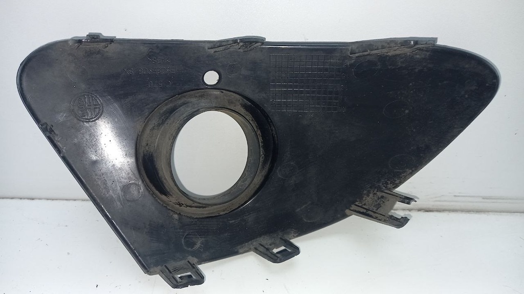 Решетка нижня в бампер Alfa Romeo Giulietta седан 2011 156085908