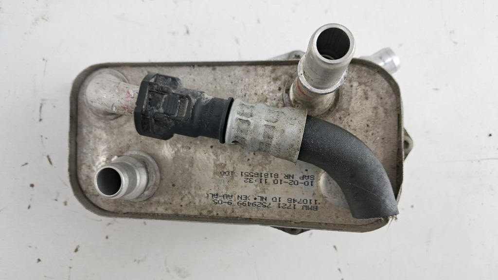 Радиатор масляный BMW 3 (E90/E93) 2.0 2005-2013 17217529499