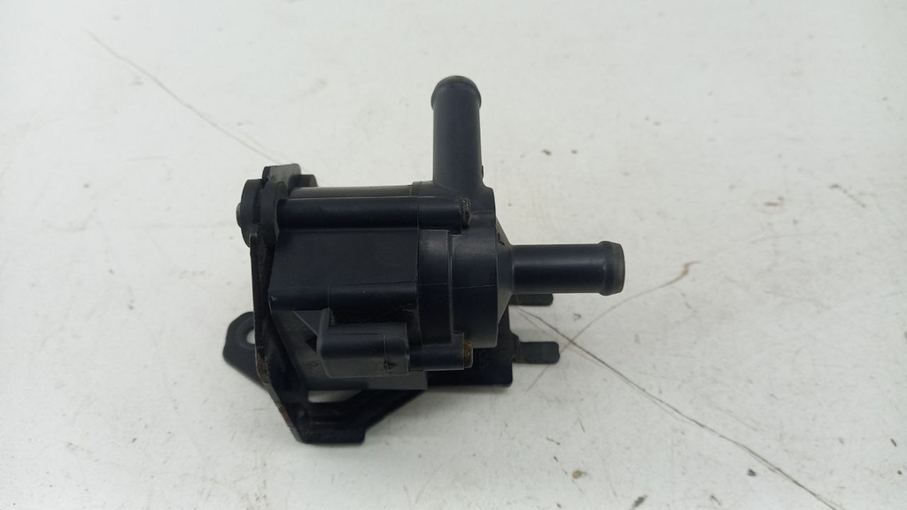 Водяний насос Ford Focus MK3 1.0 ecoboost 2011-2018 рр. CM5G8C419AA