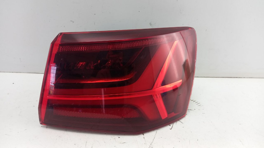 Ліхтар задній правий Audi A6 C7 2015 4G9945096F