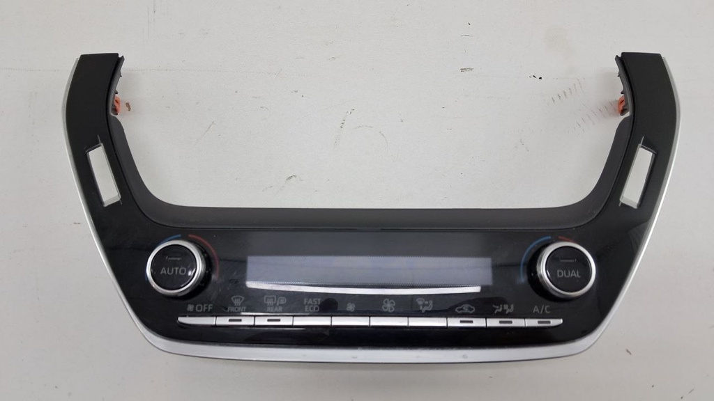 Панель управления климат контролем Toyota Corolla Hybrid 2019-2023 гг 5590002F30