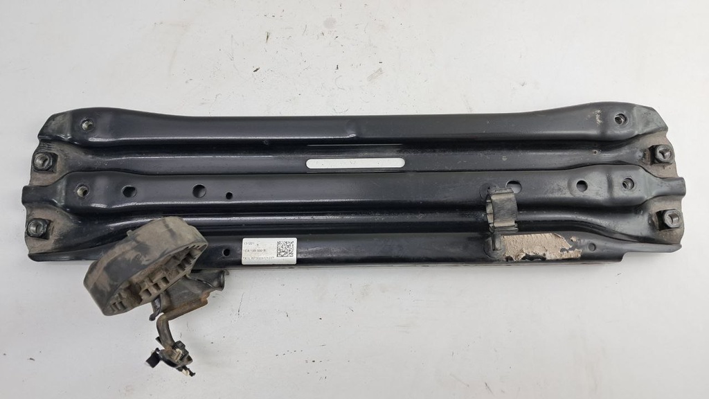 Траверса переднього підрамника Skoda Enyaq 2022 рр. 1EA199599B