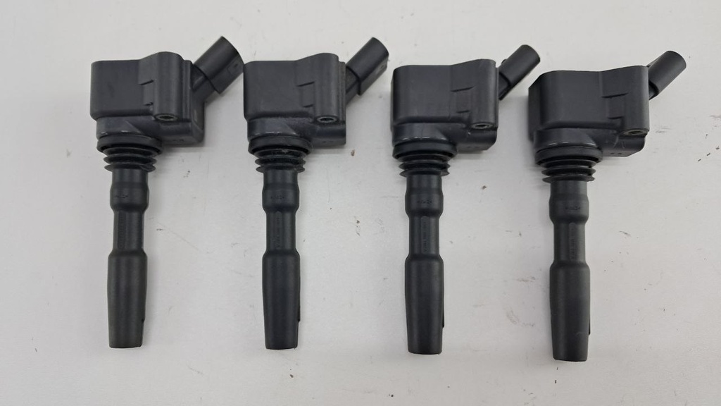 Катушки зажигания Skoda Fabia Rapid 1.2 TSI 2016  04E905110E