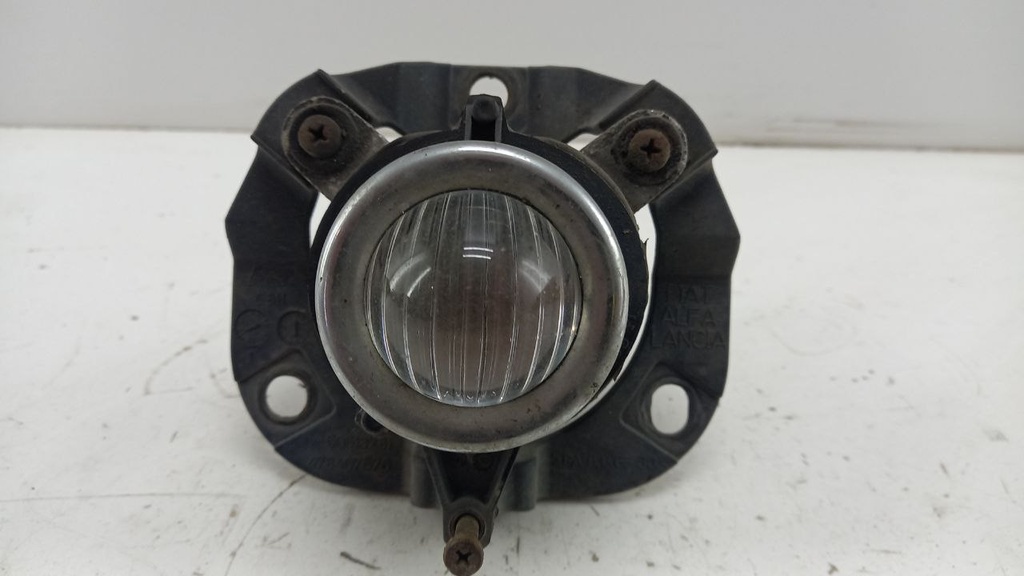 Фара протитуманная левая Alfa Romeo Giulietta седан 2011 478588425