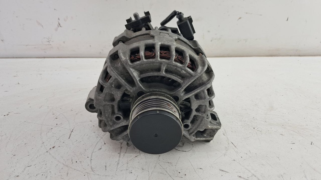 Генератор Volvo S80 V70 2.5 turbo 2011 30659341