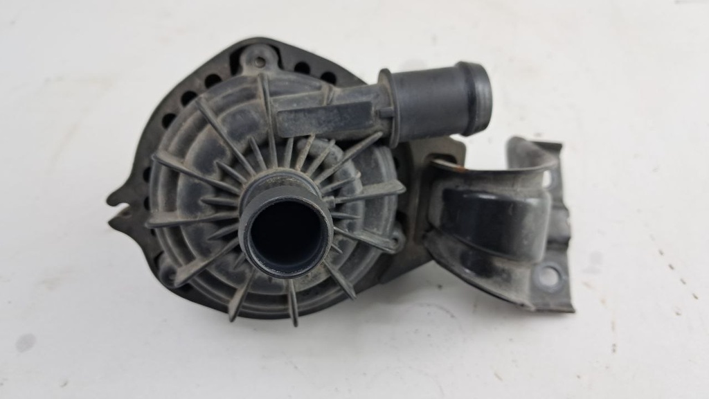 Водяный насос Volkswagen ID.4 Skoda Enyaq 2022  1EA965567D