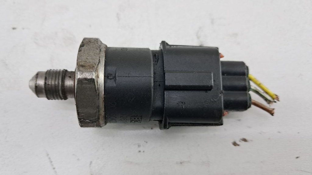 Паливна рампа Mazda 6 L3-VDT 2.3 2002-2008 рр. L3K913150B