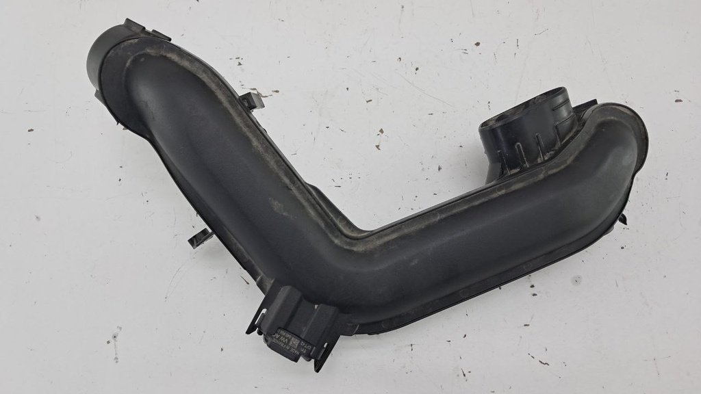 Патрубок интеркулера Volkswagen Polo 1.0 TSI 2019 гг 04C145673B