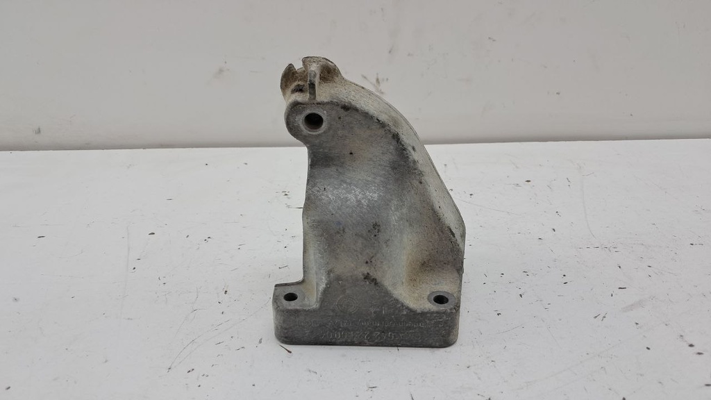 Кронштейн двигателя Mercedes-Benz S-Class W221 3.0CDI 2005-2009  A6422230004