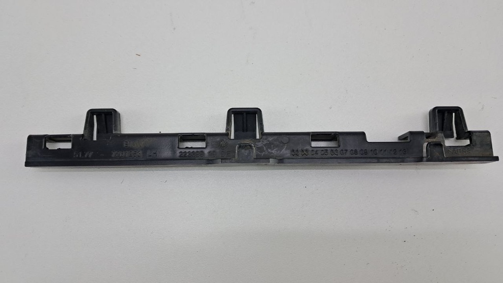 Кронштейн крыла BMW 5 GT F07 F10 F11 2014 51777201253