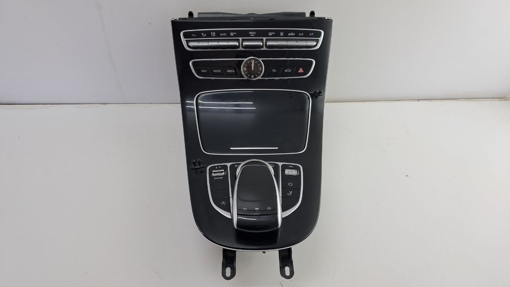 Приборная панель Mercedes-Benz W213 W238 E-KLASS 2019  A2136802807