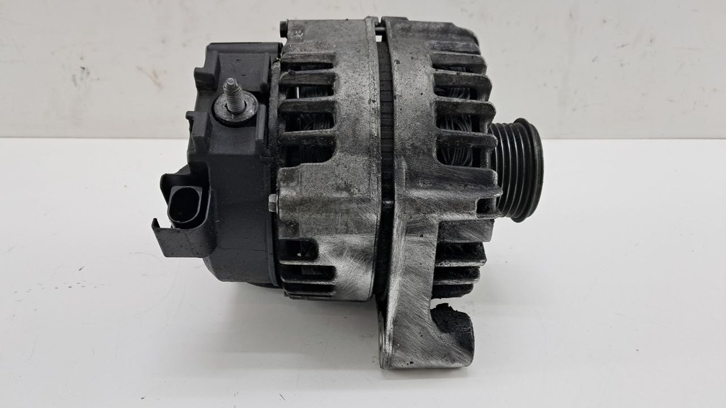 Генератор BMW 5 GT F07 F10 F11 3.0d 2014 8570672