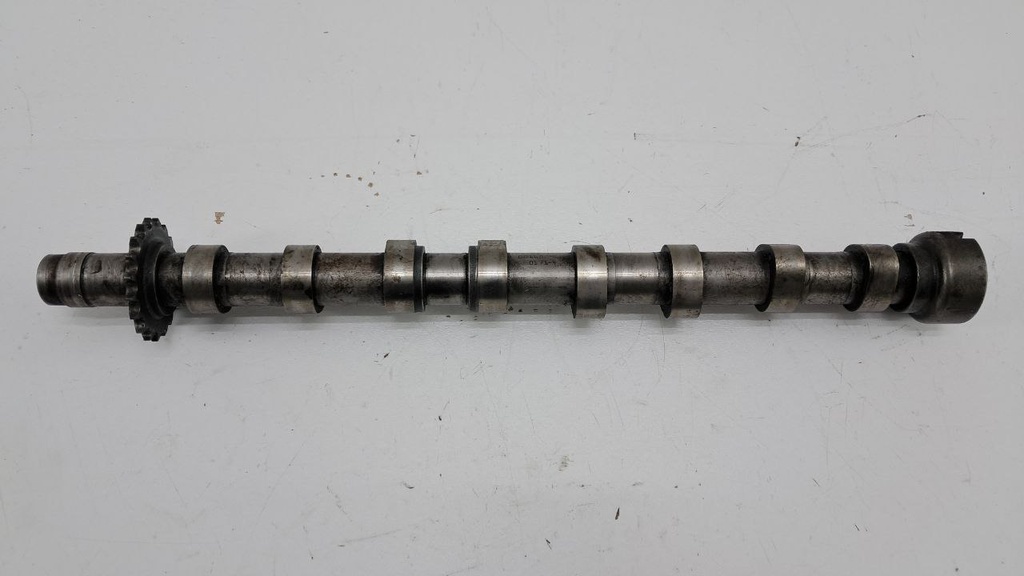 Распредвал выпускной Peugeot Expert Ford C-max Focus Kuga Mondeo 2.0 МJET 2009 9654973680