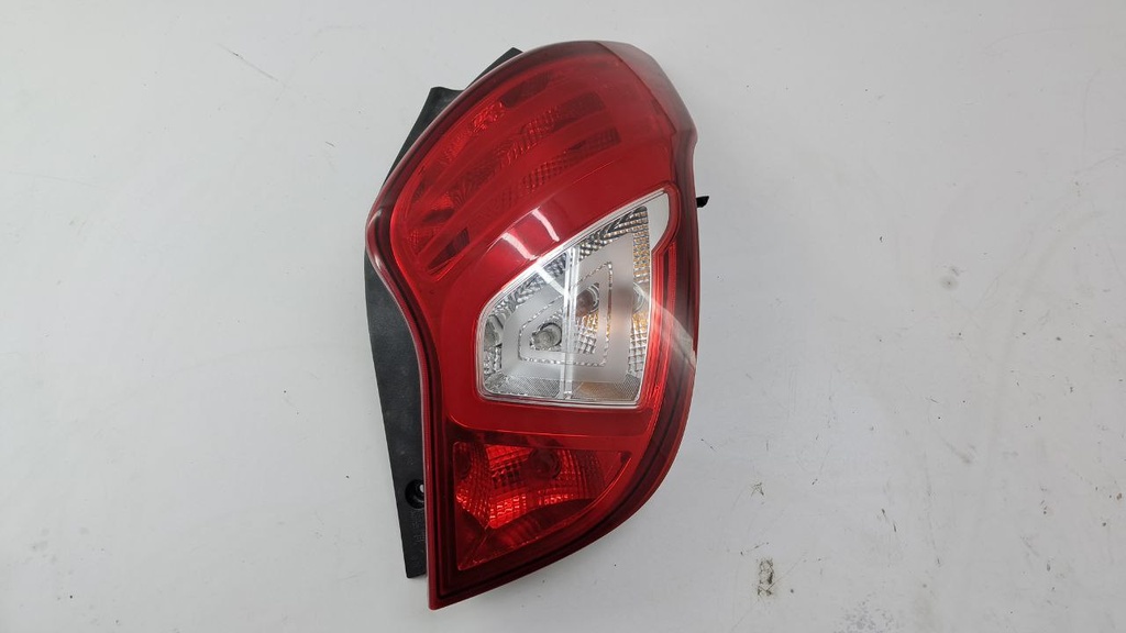 Фонарь задний правый SsangYong Korando Actyon 2015 8360234060