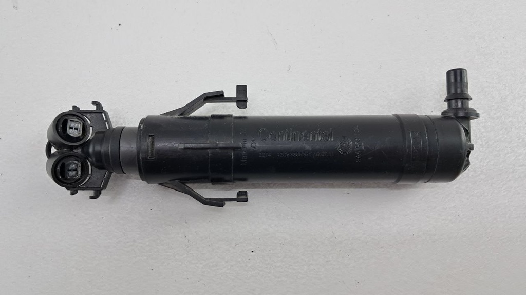 Форсунка омывателя фары правая Volkswagen Passat B7 2011-2014 гг 3AA955104