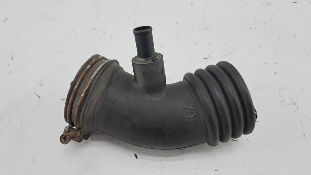 Патрубок воздушного фильтра Toyota Auris 1.6 16V 2006-2012 гг 178810D230