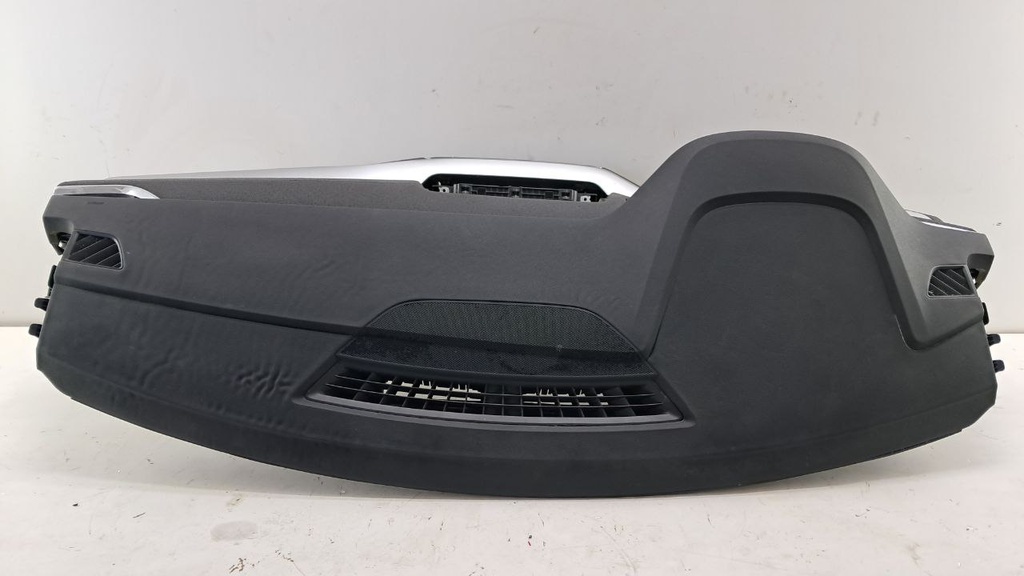 Декоративная накладка торпедо OPEL ASTRA K Sports Tourer B16 2016 39085191