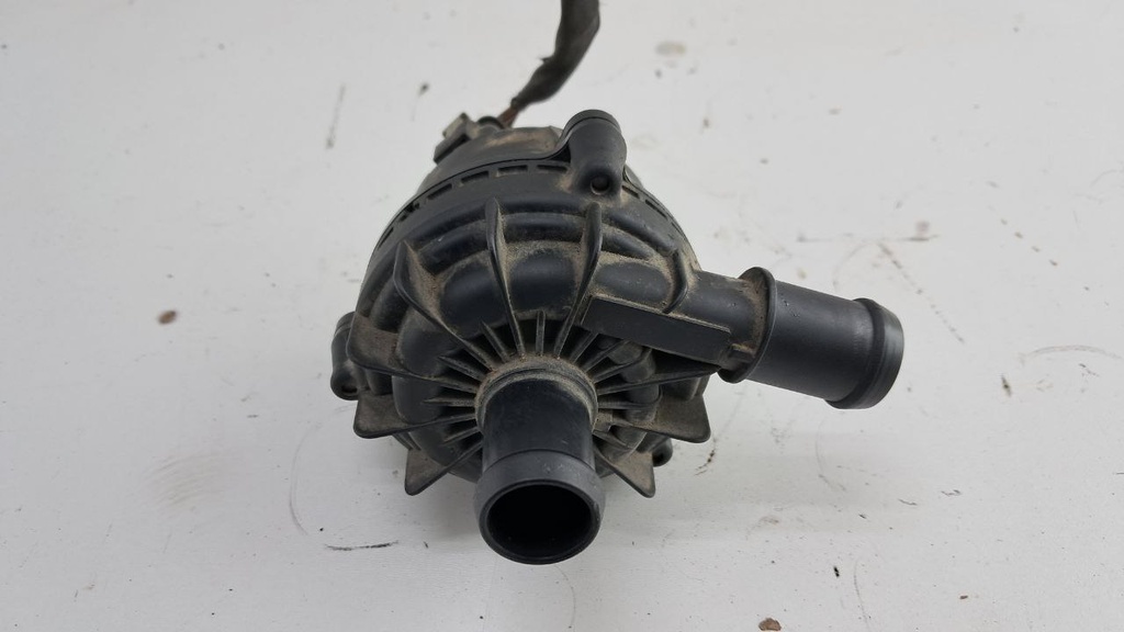 Водяный насос Volkswagen ID.4 Skoda Enyaq 2022  1EA965567