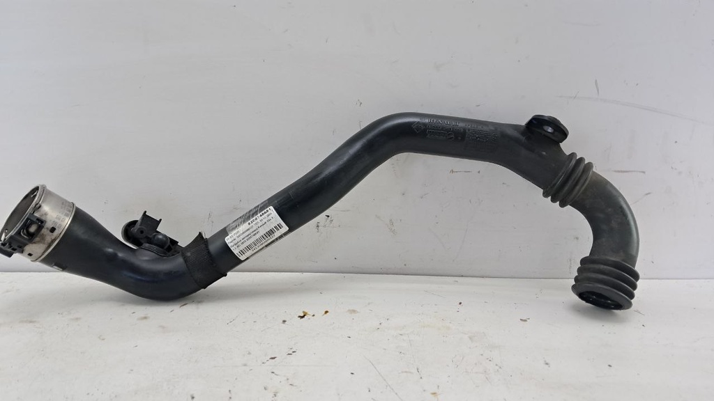 Патрубок интеркуллера Renault Clio 3  1.5 dCi 2015 8200748681