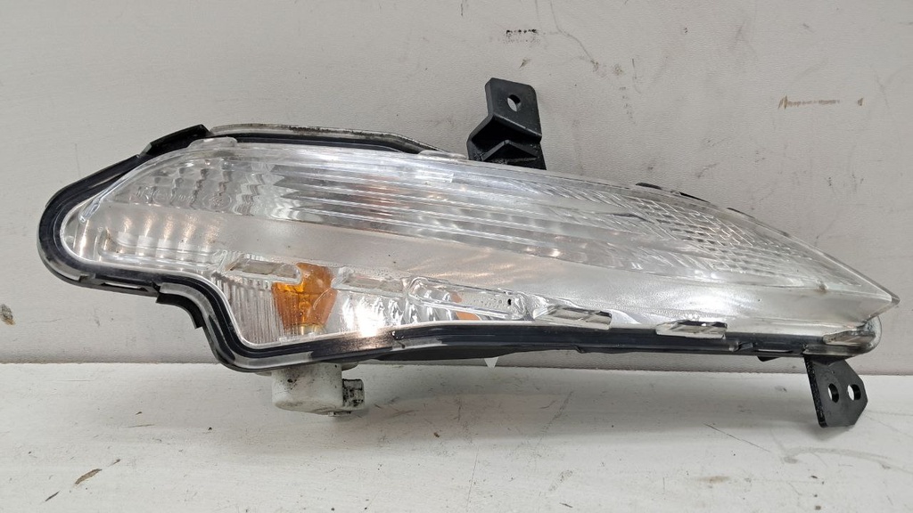 Вказівник повороту правий Peugeot 308 2014-2017 9678039280D