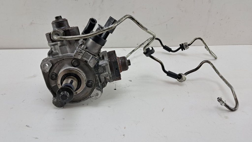 ТНВД BMW 5 GT F07 F10 F11 3.0d 2014 7823470 0445010638