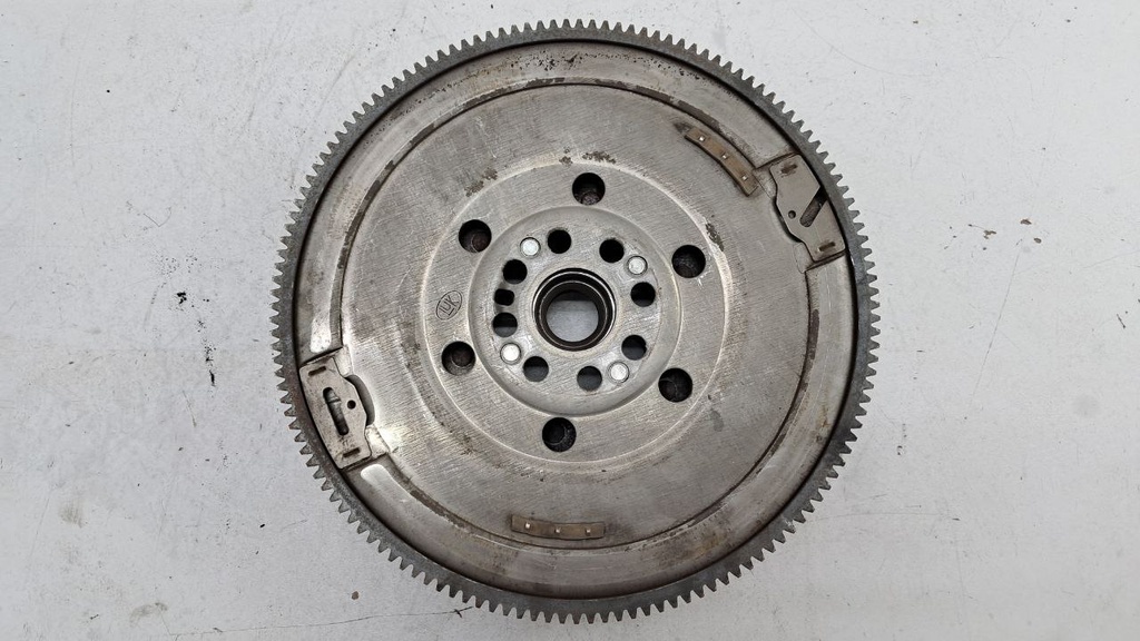 Маховик двигуна Mini Cooper Coupe R58 1.2 TURBO 2010-2015 рр 8600207