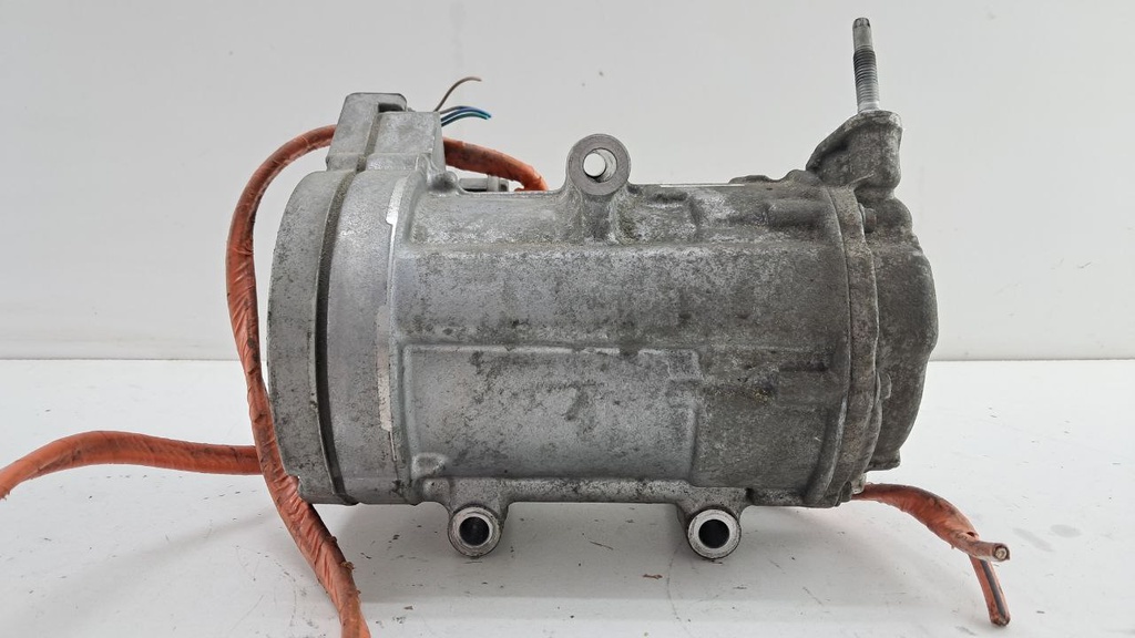 Компрессор кондиционера Ford Mondeo V 2.0 Hybrid 2015 DG9H19D623AD