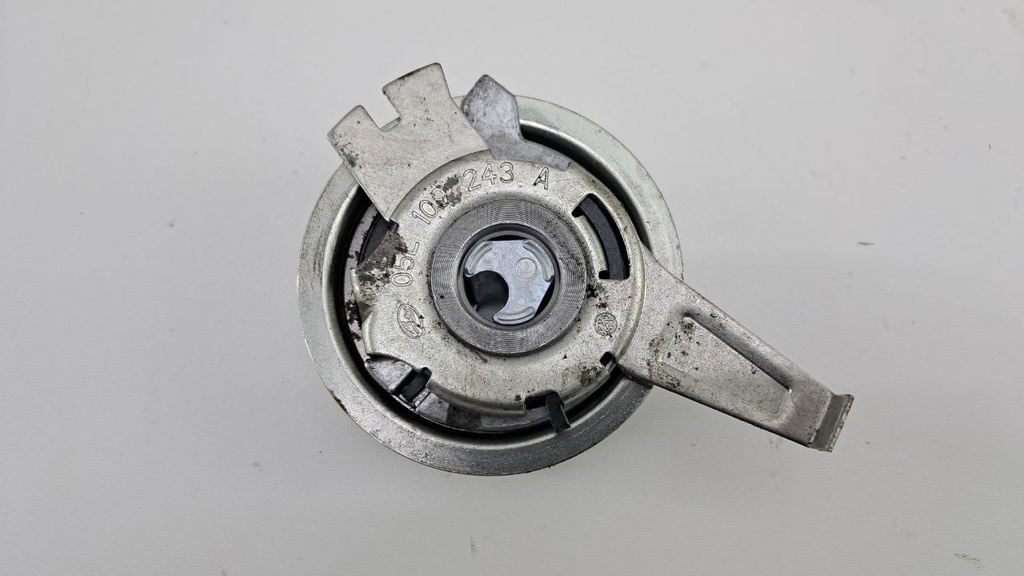 Натяжитель ремня Audi A4 S4 B9 Q5 2.0 TDI 2021 05L109243A