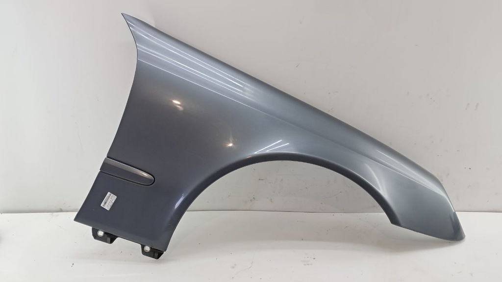 Крило праве Mercedes W211 2007 A2118801418