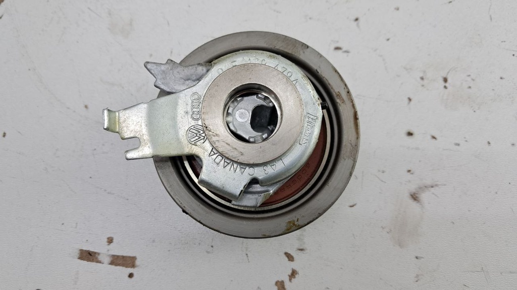 Натяжитель ремня Volkswagen Polo 1.0 TSI 2019 04E109479A