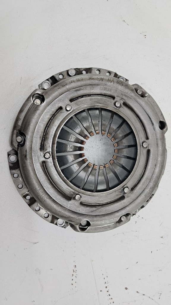 Корзина сцепления Seat Altea Ibiza Leon 1.2 TSI 2011  03D141025C