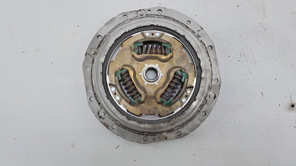 Диск зчеплення Toyota Prius Corolla 1.8i 16V 2020 3127047070