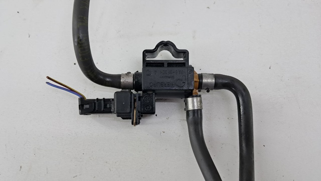 Електромагнітний клапан Opel Insignia Astra 55573259