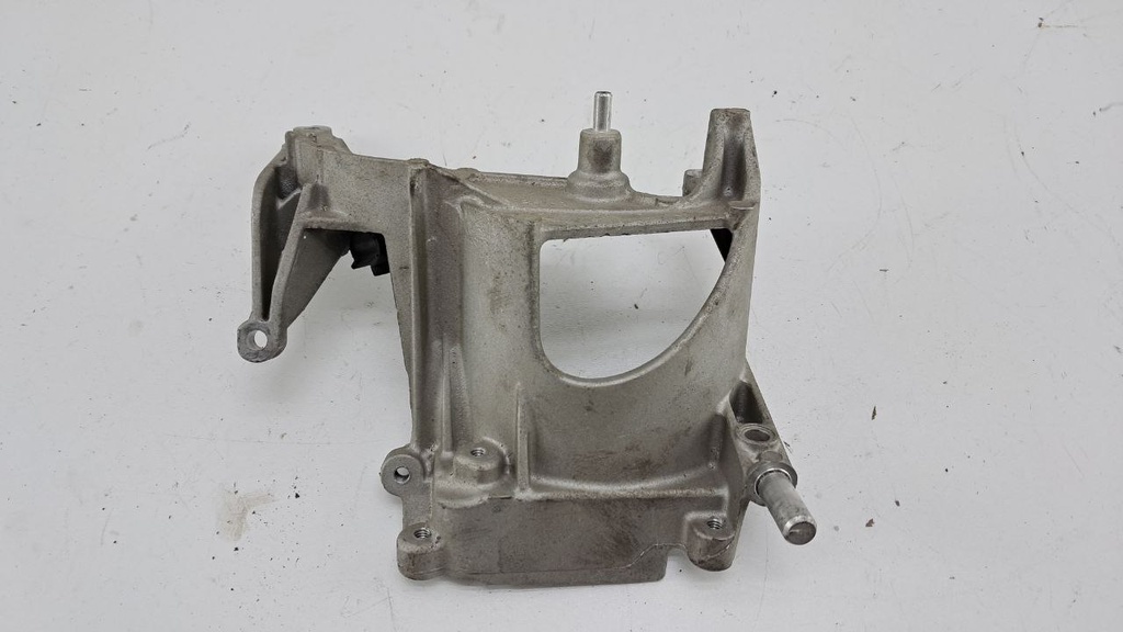 Кронштейн паливного фільтра Peugeot Citroen 1.6 HDI 9672309580