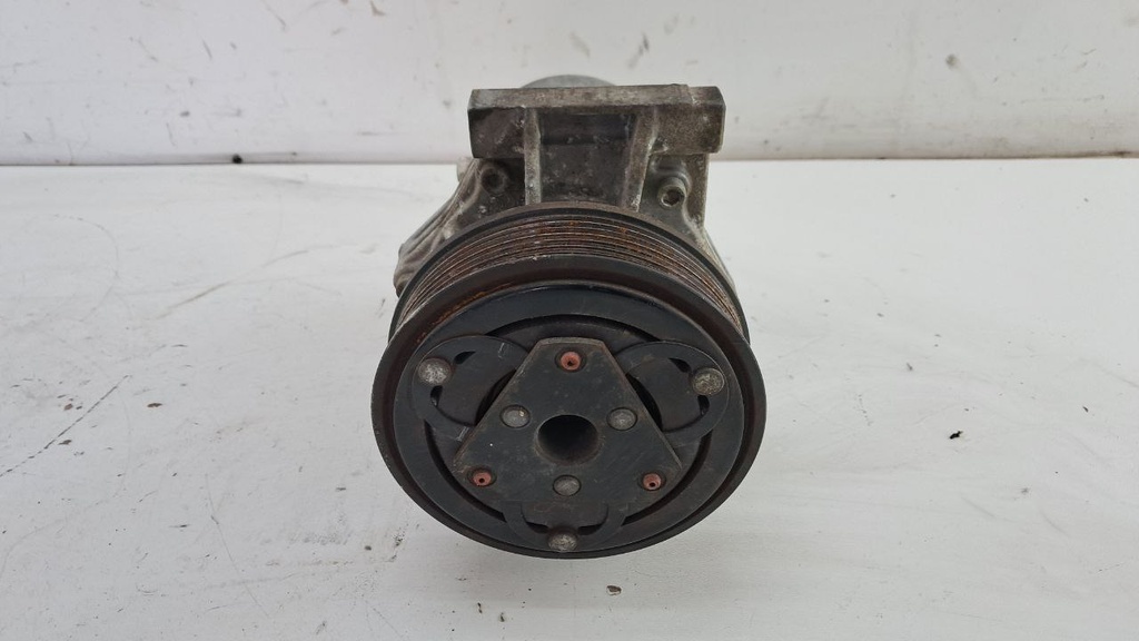 Компресор Nissan Pulsar Qashqai J11 1.2 DIG-T 2015 926003ZL1A