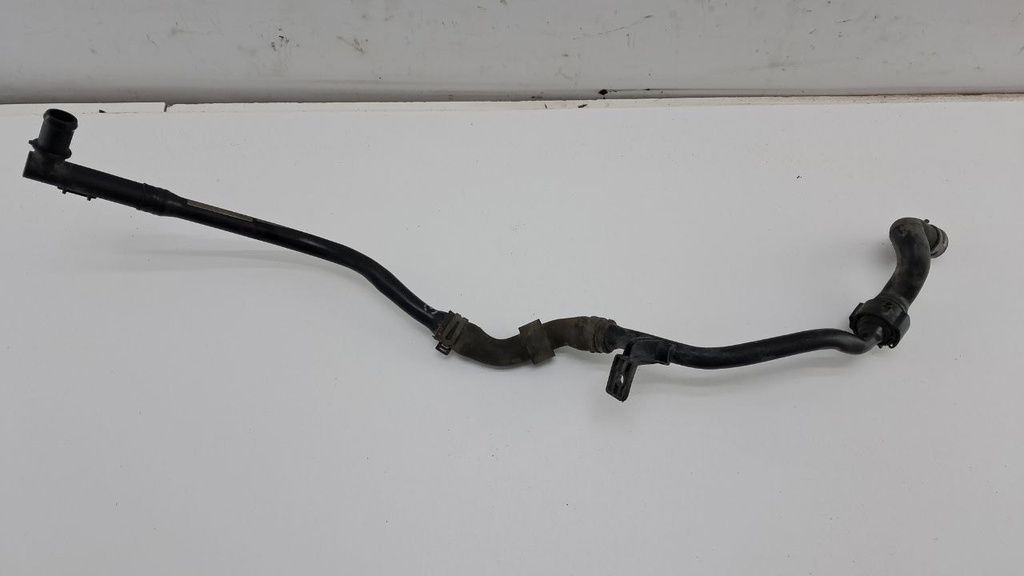 Патрубки системи охолодження AUDI Q4 E-TRON 1EA121034H