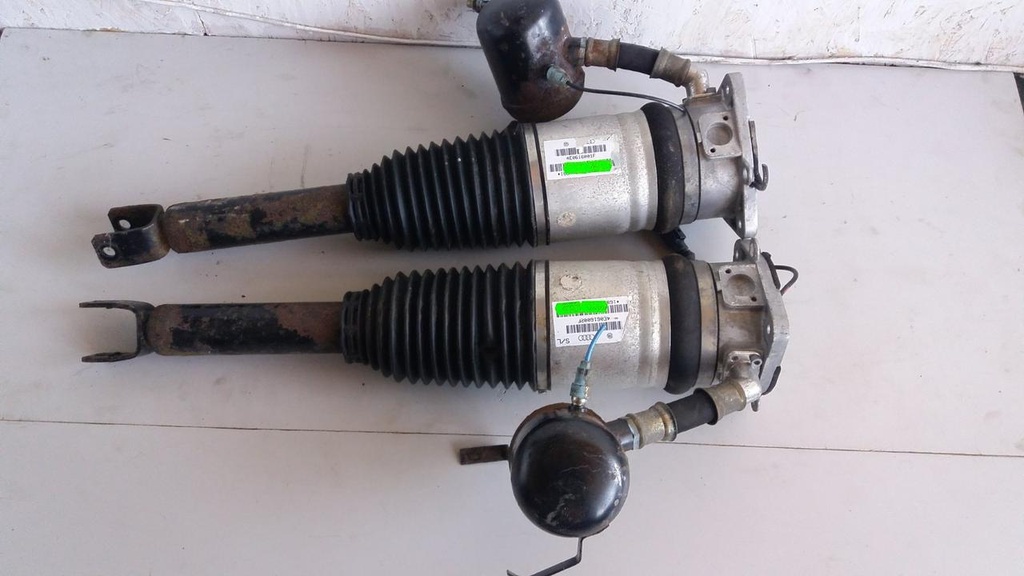 Амортизатор задний левый Audi A8 2004-2010 4E0616001F