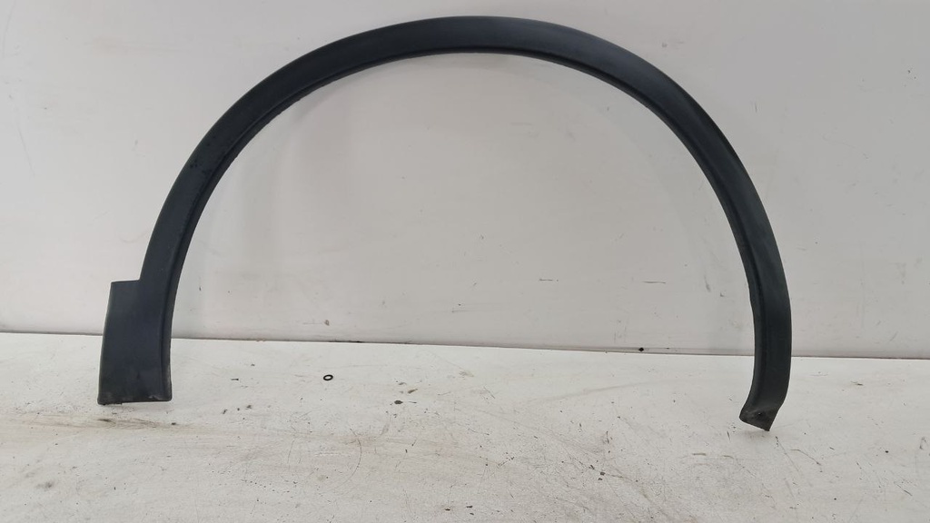 Накладка крила передня ліва Nissan Qashqai 2007-2013 63811BR01A