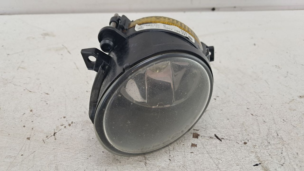 Фара протитуманна права Volkswagen Touareg 2007-2010 1T0941700C