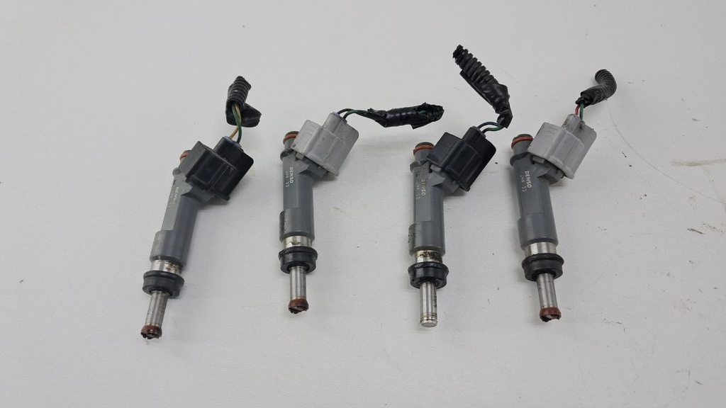 Форсунки Toyota Prius Corolla 1.8i 16V 2020 232500T110