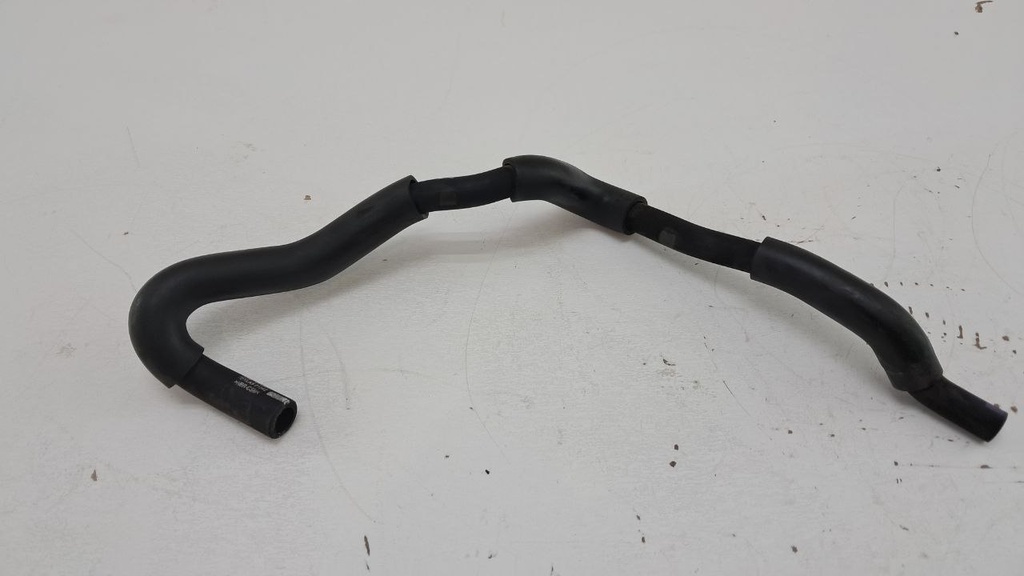 Трубка системи охолодження Toyota Prius Corolla 1.8i 16V 2020 238270T050A