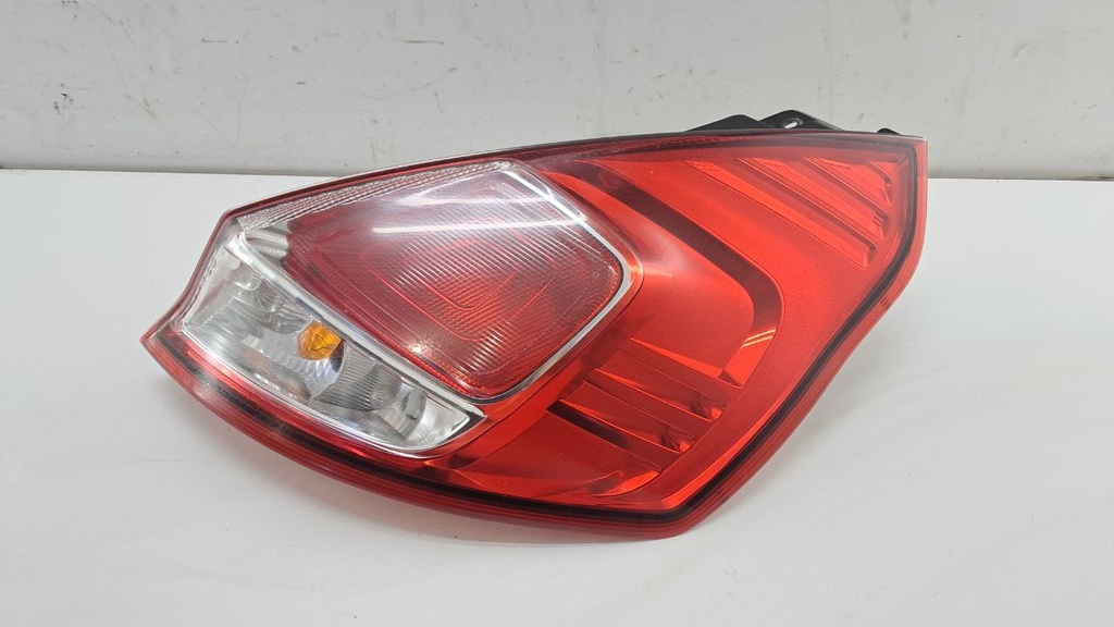 Фонарь задний правый Ford Fiesta VI 2015 C1BB13404AD
