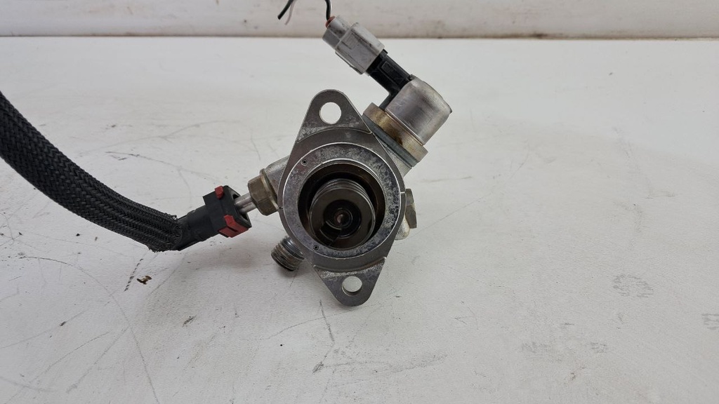 ТНВД Nissan Pulsar Qashqai J11 1.2 DIG-T 2015 H8201146431