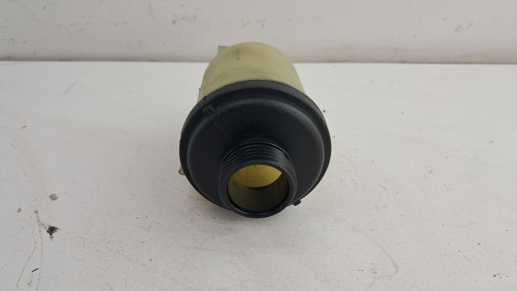 Бачок гидроусилителя Volvo S80 V70 2.5 T 2010 6G913R700BC