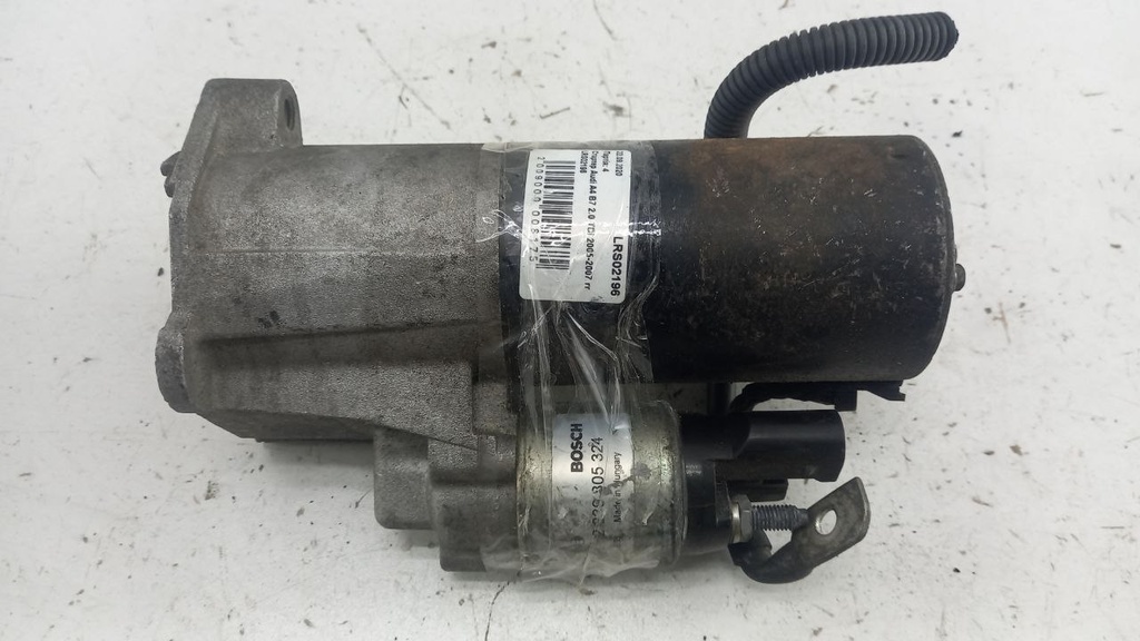 Стартер Audi A4 B7 2.0 TDI 2005-2007 LRS02196